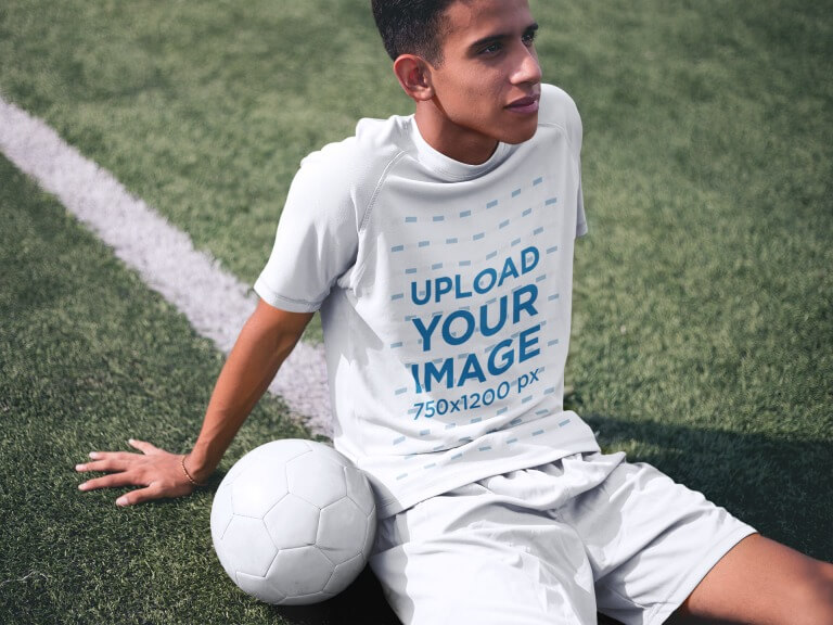 EETEE - Easily customize your soccer jersey with design or logo