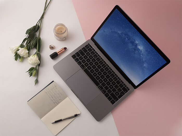 Spacegray Macbook Mockup 02 Copy