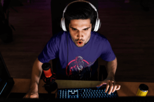 T Shirt Mockup Of A Gamer Playing On The Computer
