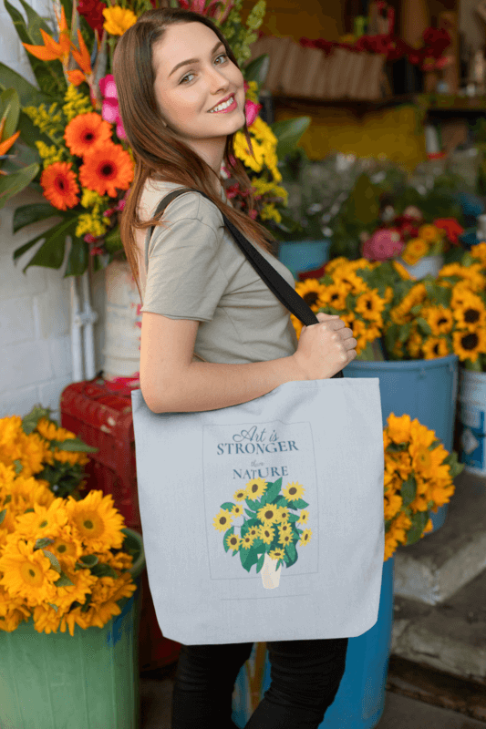 Tote Bag Mockup Of A Girl At A Flower Shop