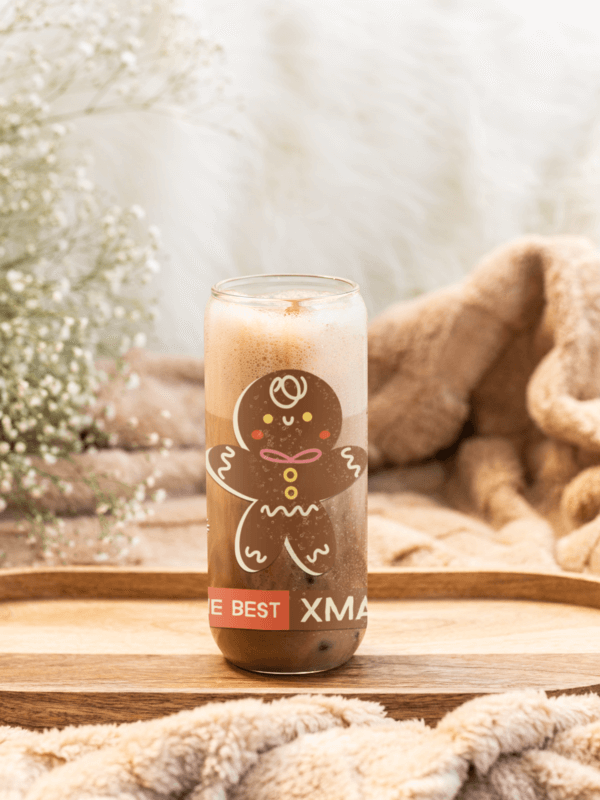 Mockup Of A 20 Oz Glass Can Filled With An Iced Latte In A Cozy Setting